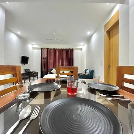 Host Jatin Kasauli Crest 7O1827O7O3 Apartment Exterior photo