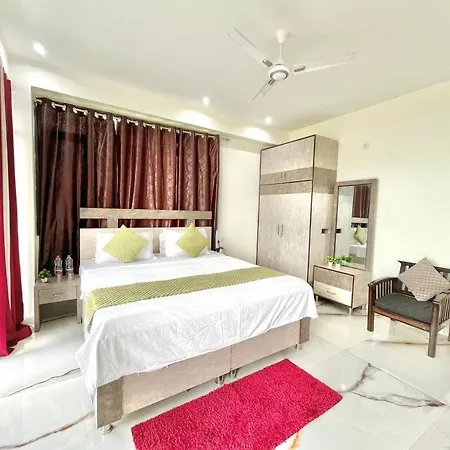Host Jatin Kasauli Crest 7O1827O7O3 Apartment Exterior photo
