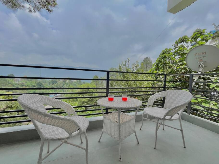 Host Jatin Crest 7o1827o7o3 *